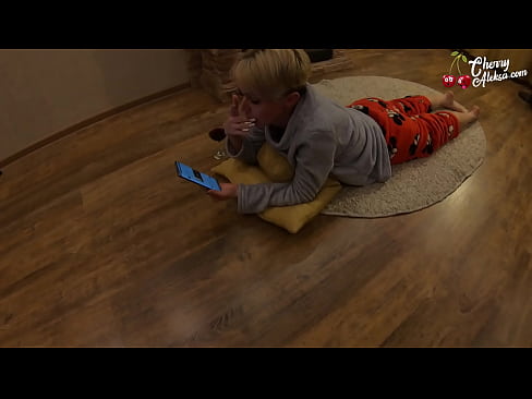 ❤️ Traks Blondīne sūc milzīgu locekli sūc un lēkā uz tā - anālais sekss ️❌ Seks video pie mums lv.niceporn-tv.ru ﹏